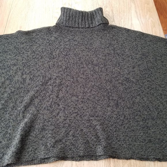 Lord & Taylor Design Lab Turtleneck Poncho Sweater XS/TP Wool Green Black Tones - Picture 2 of 8